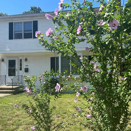 Boston Single Family House - Super Quiet And Private Villa ภายนอก รูปภาพ